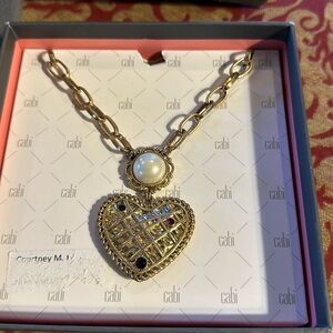 NWT Cabi Heart Of Gold Necklace Antique Gold
Long length, Reversible